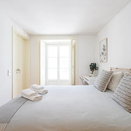 In Cozy In Chiado In Shared House Pensionat Lisboa