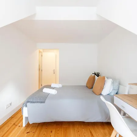 In Cozy In Chiado In Shared House *
