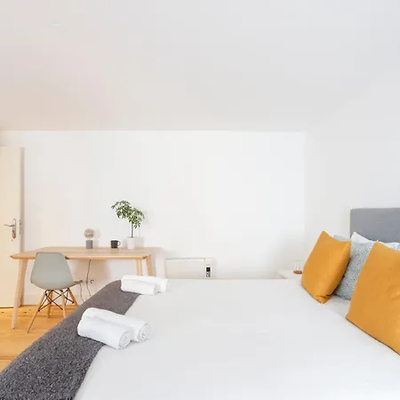 In Cozy In Chiado In Shared House *